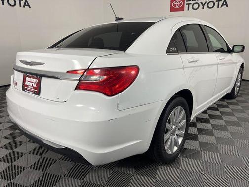 Bright White Clearcoat 2013 Chrysler 200 Touring