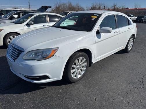 2013 Chrysler 200 Touring