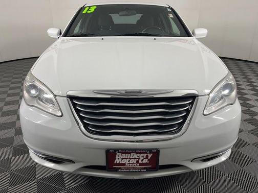 Bright White Clearcoat 2013 Chrysler 200 Touring