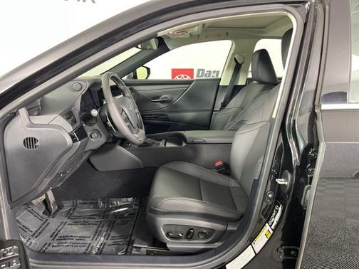 2024 Lexus ES 300h Base