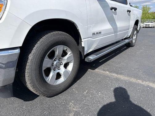 Bright White Clearcoat 2024 RAM 1500 Big Horn/Lone Star