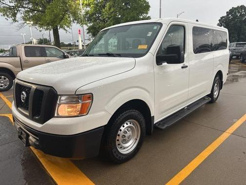 2018 Nissan NV Passenger NV3500 HD S V6