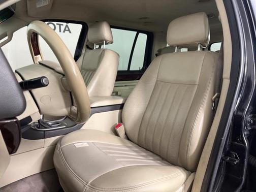 2003 Lincoln Aviator Base