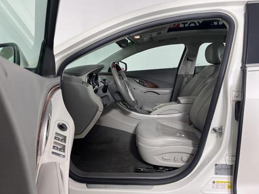 2011 Buick LaCrosse CXS