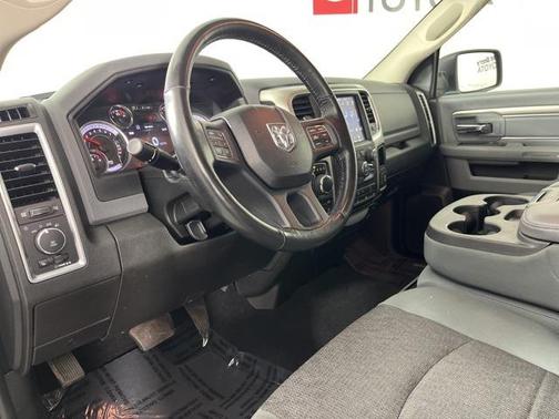 2020 RAM 1500 Classic Warlock Crew Cab 4x4 5'7' Box