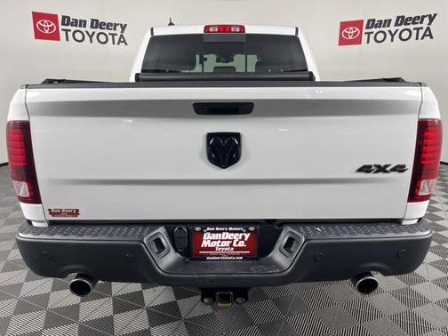 2020 RAM 1500 Classic Warlock Crew Cab 4x4 5'7' Box