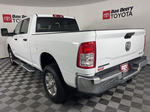 Bright White Clearcoat 2024 RAM 2500 Big Horn Crew Cab 4x4 6'4' Box