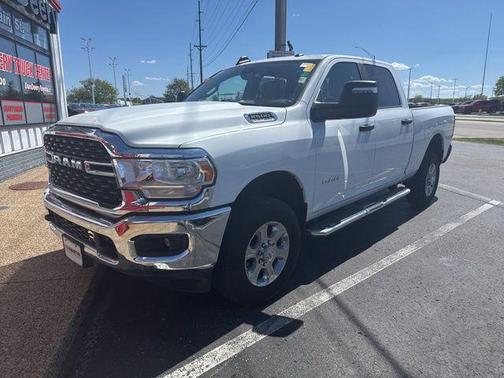 Bright White Clearcoat 2024 RAM 2500 Big Horn Crew Cab 4x4 6'4' Box