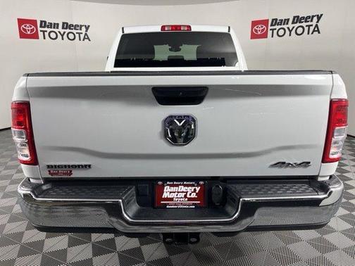 Bright White Clearcoat 2024 RAM 2500 Big Horn Crew Cab 4x4 6'4' Box