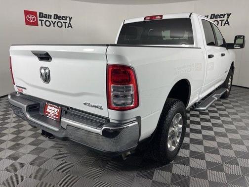 Bright White Clearcoat 2024 RAM 2500 Big Horn Crew Cab 4x4 6'4' Box