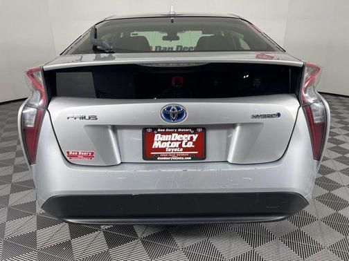 Classic Silver Metallic 2017 Toyota Prius Two