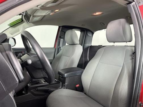 2016 Toyota Tacoma SR