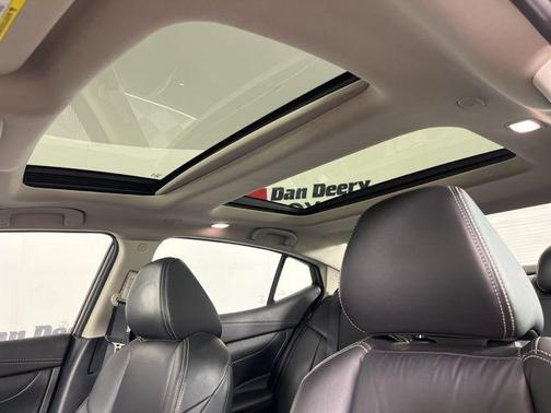 Pearl White Tricoat 2020 Nissan Maxima 3.5 Platinum