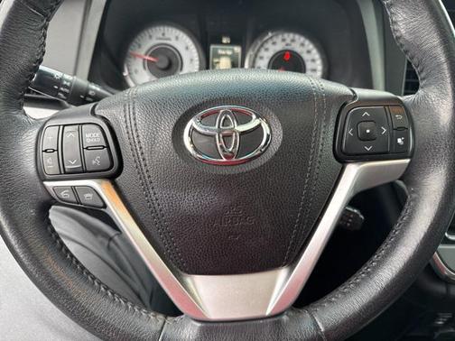 2017 Toyota Sienna SE