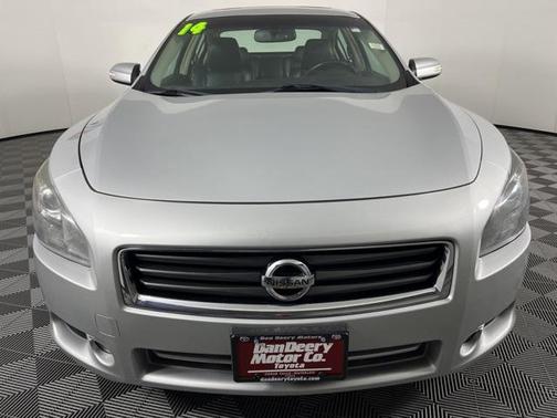 2014 Nissan Maxima SV