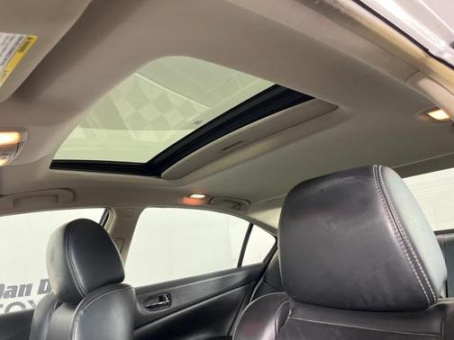 2014 Nissan Maxima SV