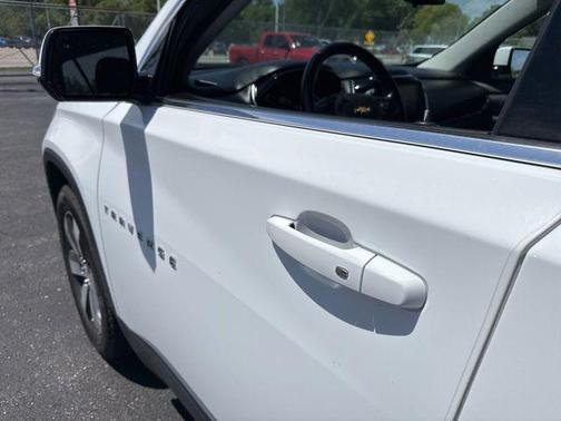 Summit White 2019 Chevrolet Traverse LT Leather