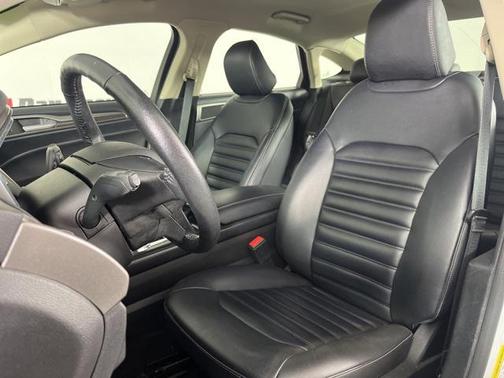 2020 Ford Fusion SEL
