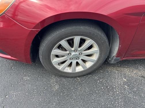 2013 Chrysler 200 Limited