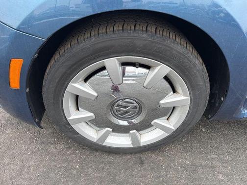 2019 Volkswagen Beetle 2.0T SE