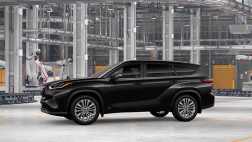 Midnight Black Metallic 2026 Toyota Highlander Hybrid Platinum