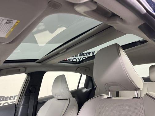 2024 Toyota Prius XLE