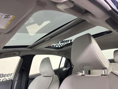 2024 Toyota Prius XLE