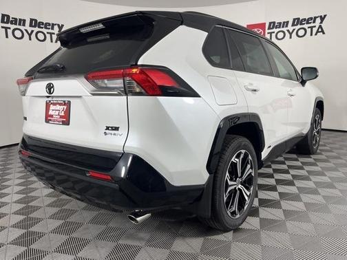 2025 Toyota RAV4 Hybrid SE