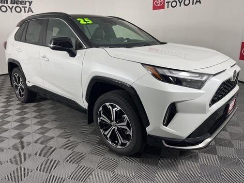 2025 Toyota RAV4 Hybrid SE
