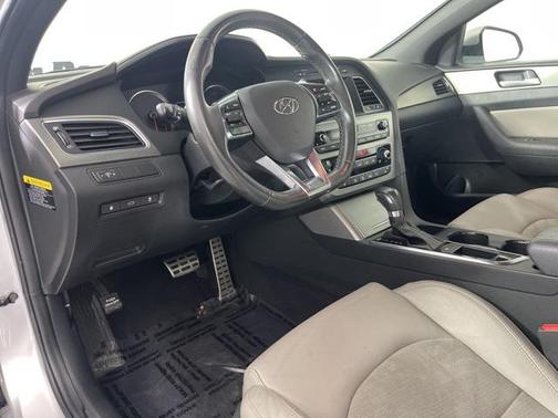 2017 Hyundai SONATA Sport 2.0T