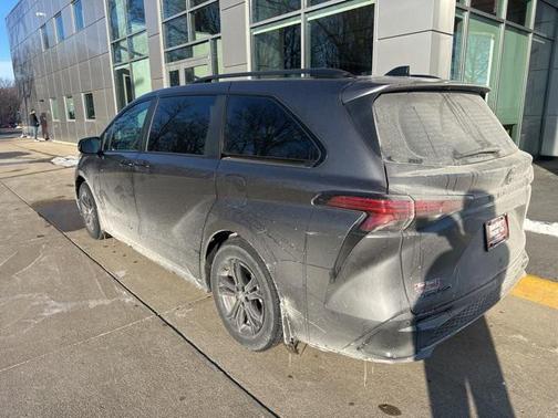 2025 Toyota Sienna XSE 7 Passenger