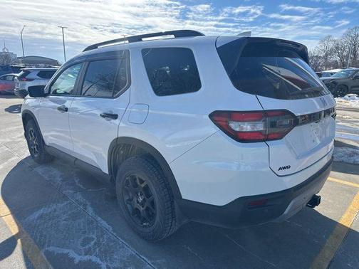 2025 Honda Pilot TrailSport