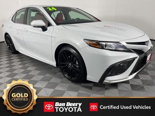 2024 Toyota Camry Hybrid SE