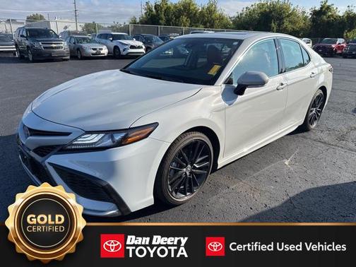 2024 Toyota Camry Hybrid SE
