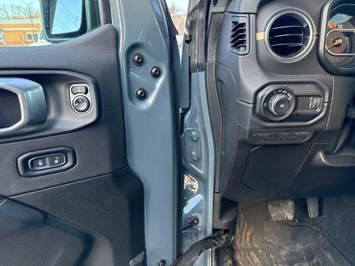 2024 Jeep Wrangler 4-Door Sahara 4x4