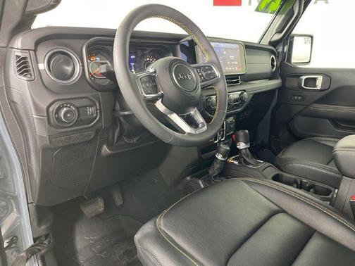 2024 Jeep Wrangler 4-Door Sahara 4x4