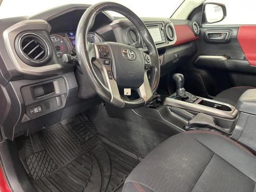 2016 Toyota Tacoma SR5