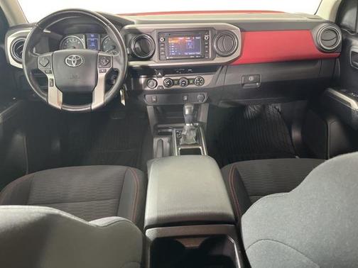 2016 Toyota Tacoma SR5