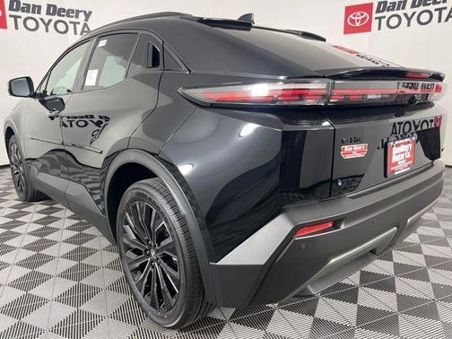 Midnight Black Metallic 2026 Toyota C-HR XSE