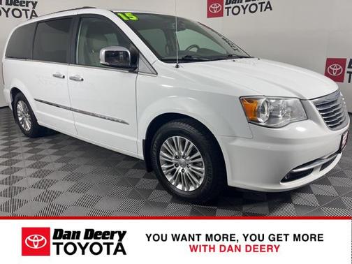 2015 Chrysler Town & Country Touring-L