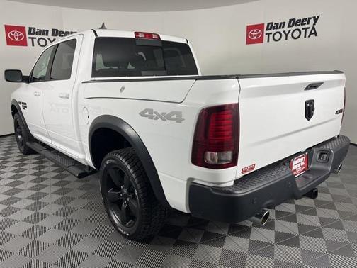 2019 RAM 1500 SLT