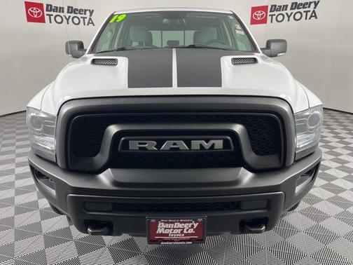 2019 RAM 1500 SLT