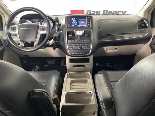 2015 Chrysler Town & Country Touring