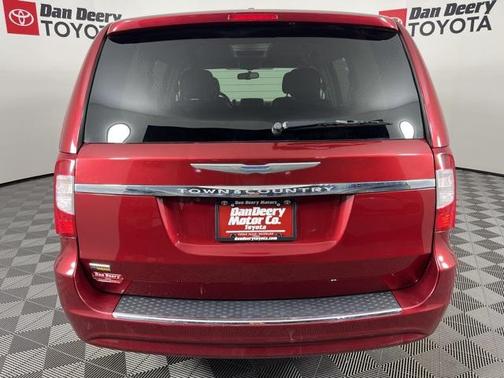 2015 Chrysler Town & Country Touring
