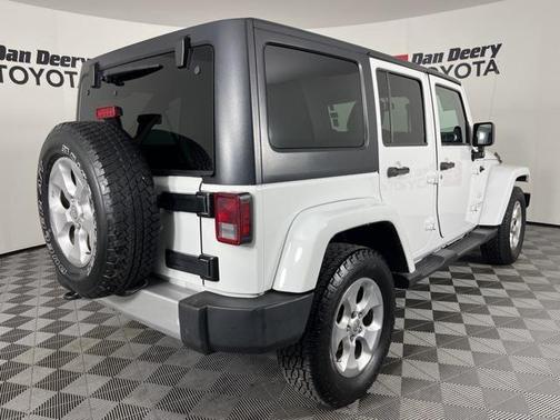 2013 Jeep Wrangler Unlimited Sahara