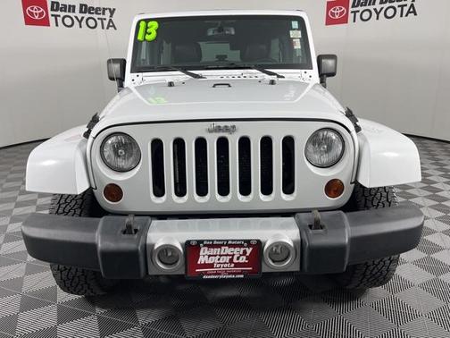 2013 Jeep Wrangler Unlimited Sahara