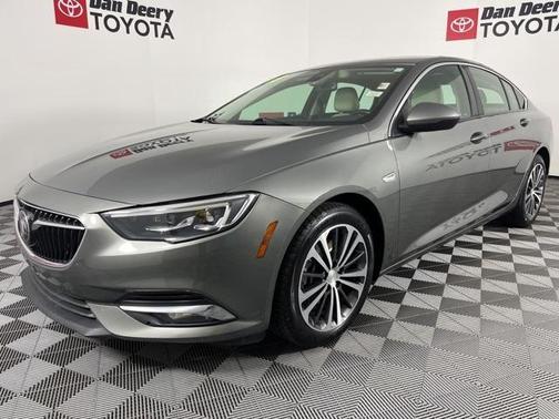 2018 Buick Regal Sportback Essence
