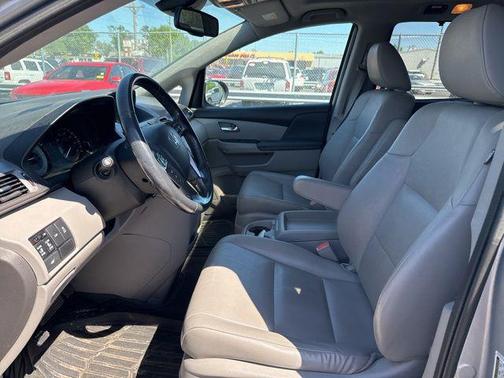Lunar Silver Metallic 2016 Honda Odyssey EX-L