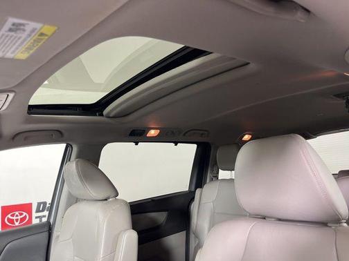 Lunar Silver Metallic 2016 Honda Odyssey EX-L