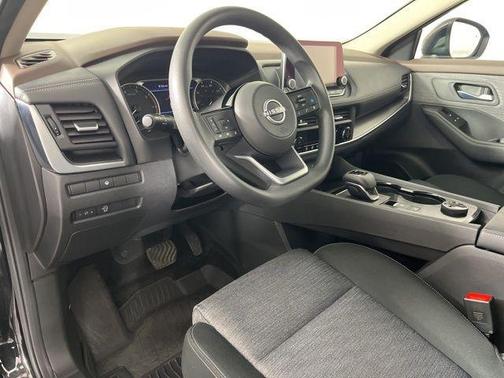Super Black 2023 Nissan Rogue SV